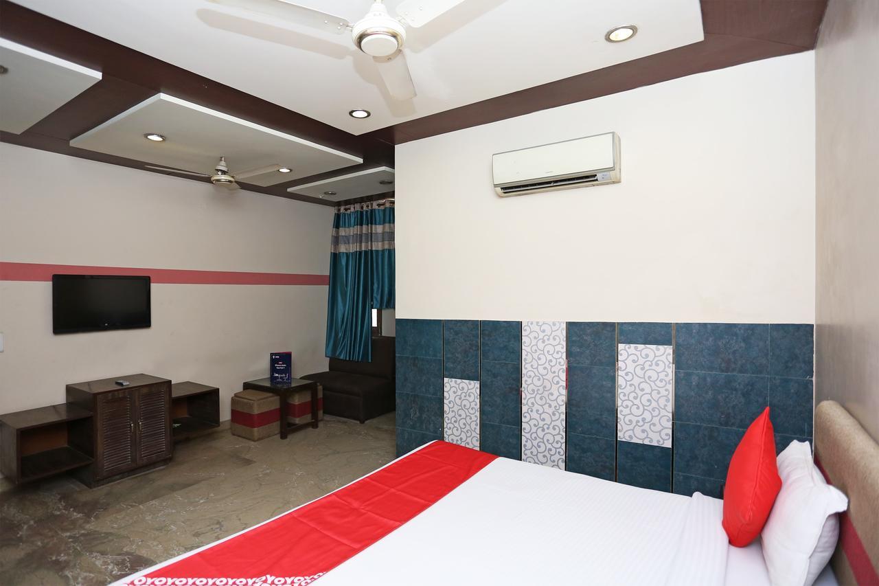 Sheel Gopal Vision Hotel Mathura Kültér fotó