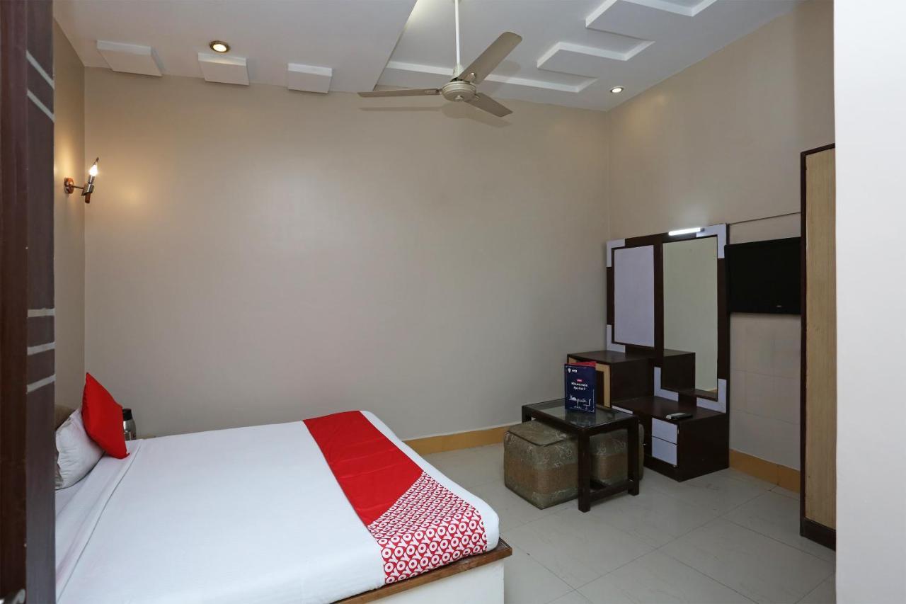 Sheel Gopal Vision Hotel Mathura Kültér fotó
