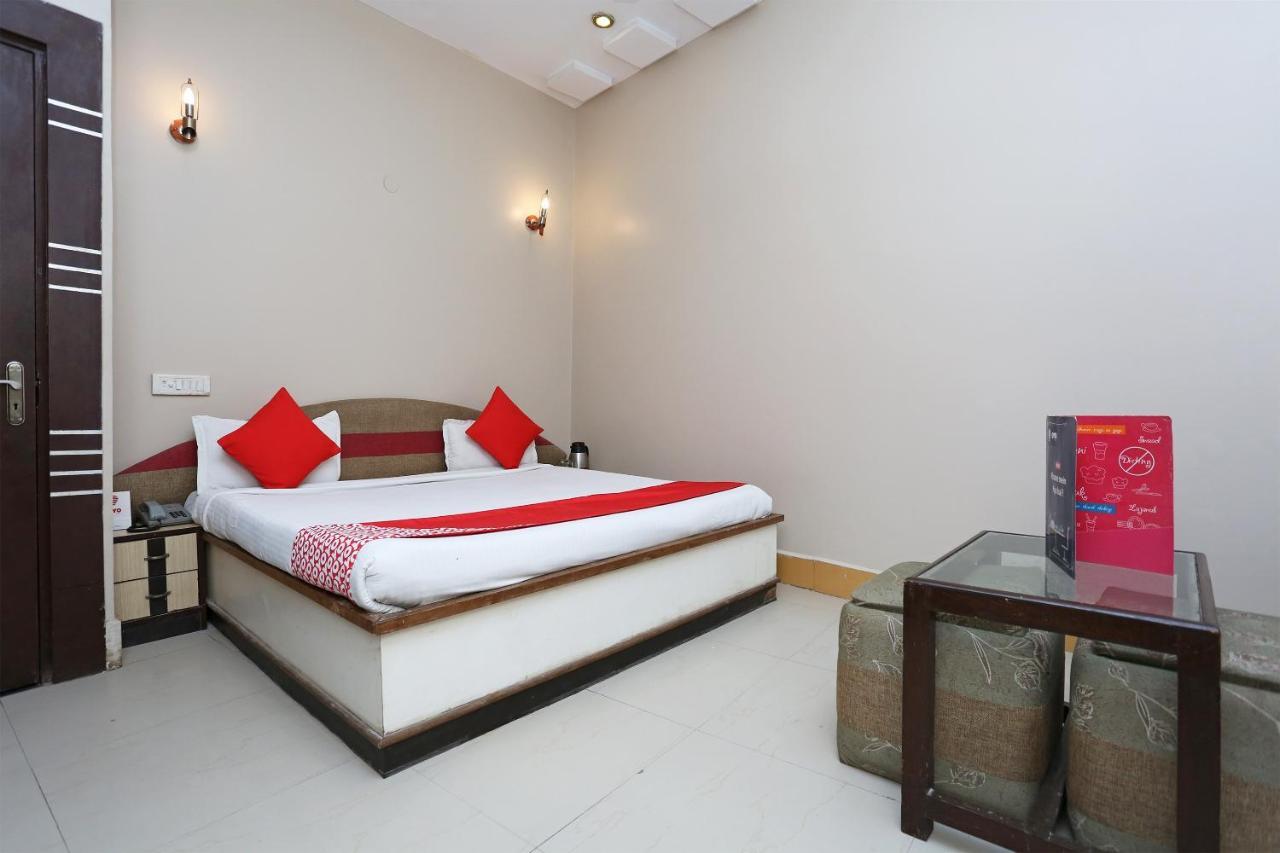 Sheel Gopal Vision Hotel Mathura Kültér fotó
